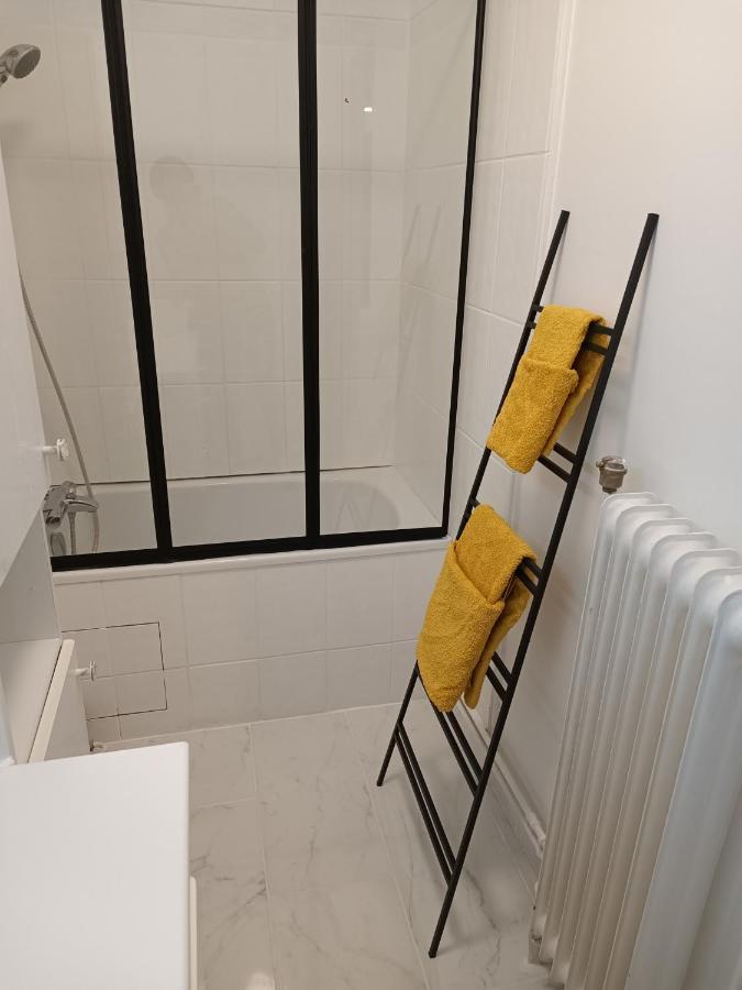 Chelles Centre Ville 2 Chambres Pres Des Bords De Marne 10 Minutes A Pieds De La Gare De Chelles-Gournay 5 Minutes De La Gare De Vaires-Sur-Marne 20 Minutes De Disneyland Jusqu'A 5 Couchages Possibles Exterior foto