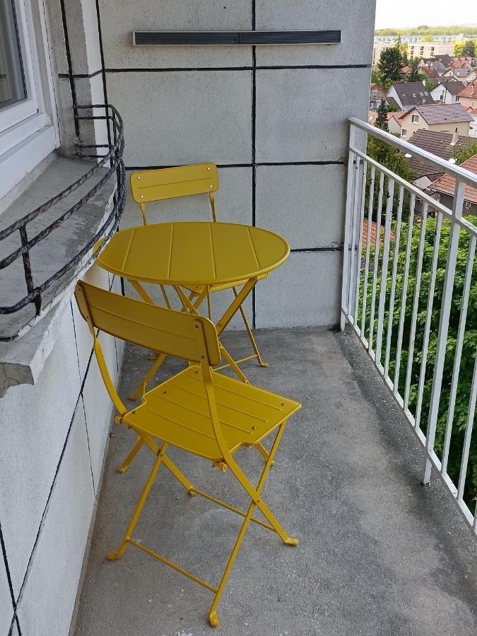 Chelles Centre Ville 2 Chambres Pres Des Bords De Marne 10 Minutes A Pieds De La Gare De Chelles-Gournay 5 Minutes De La Gare De Vaires-Sur-Marne 20 Minutes De Disneyland Jusqu'A 5 Couchages Possibles Exterior foto